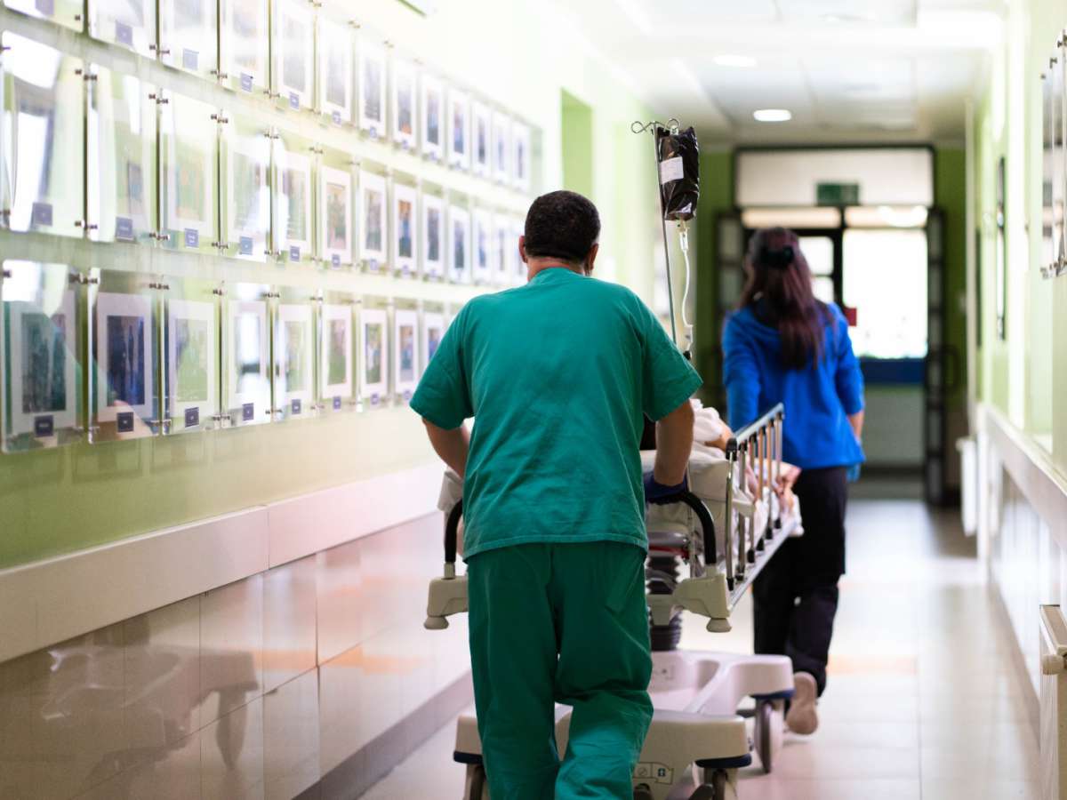 Hospitales de Ñuble realizaron más de 684 cirugías, atenciones y procedimientos durante los fines de semana de abril