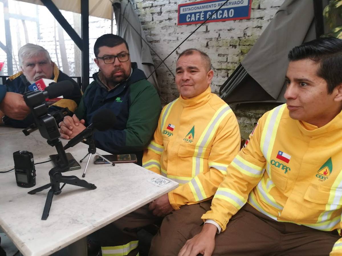 Brigadistas de CONAF Ñuble vivieron la experiencia de colaborar en emergencias forestales en Canadá