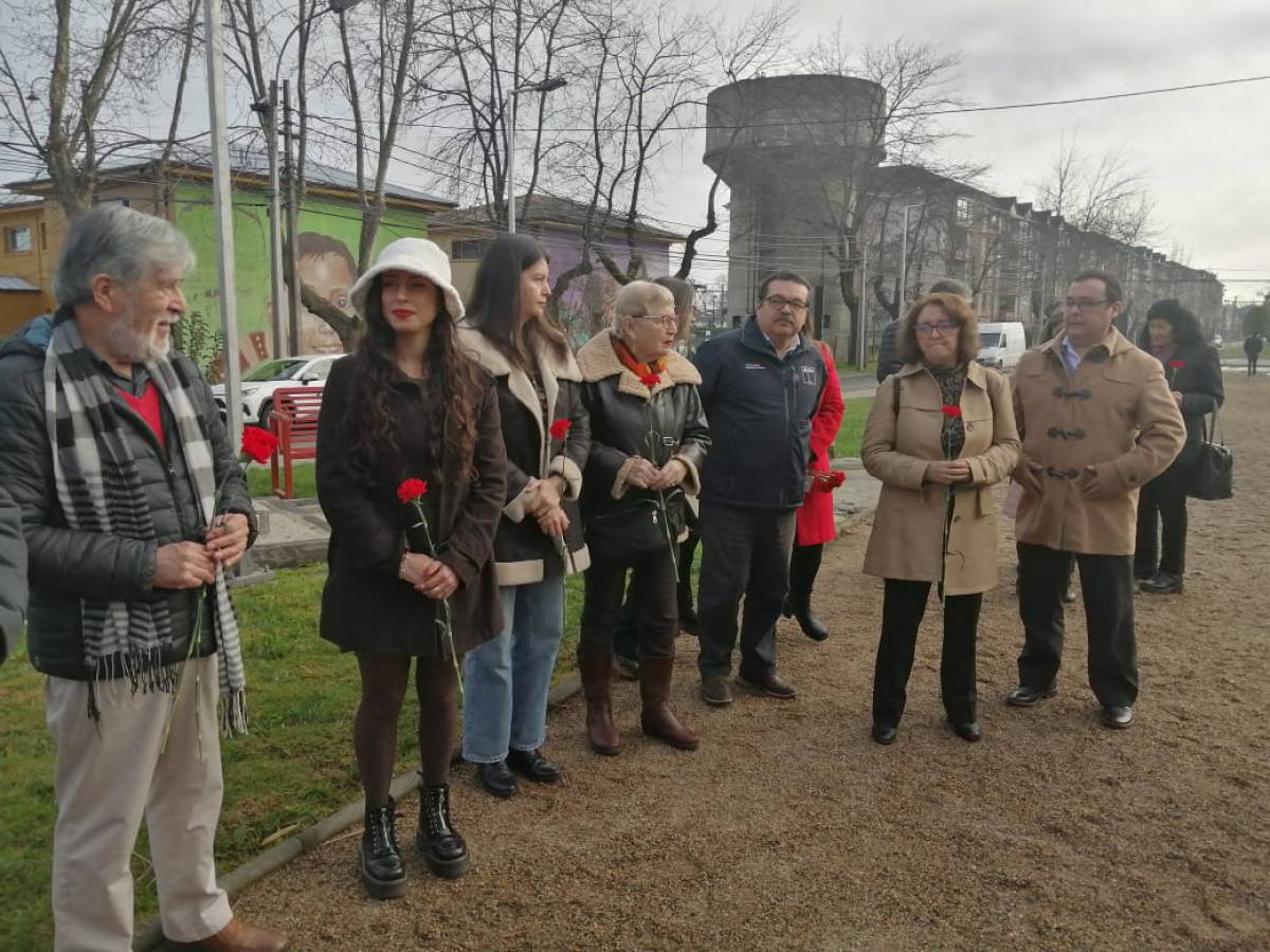 En el memorial de detenidos desaparecidos de Av. Brasil en Chillán se desarrolló actividad en el marco de la conmemoración de los 50 años del golpe