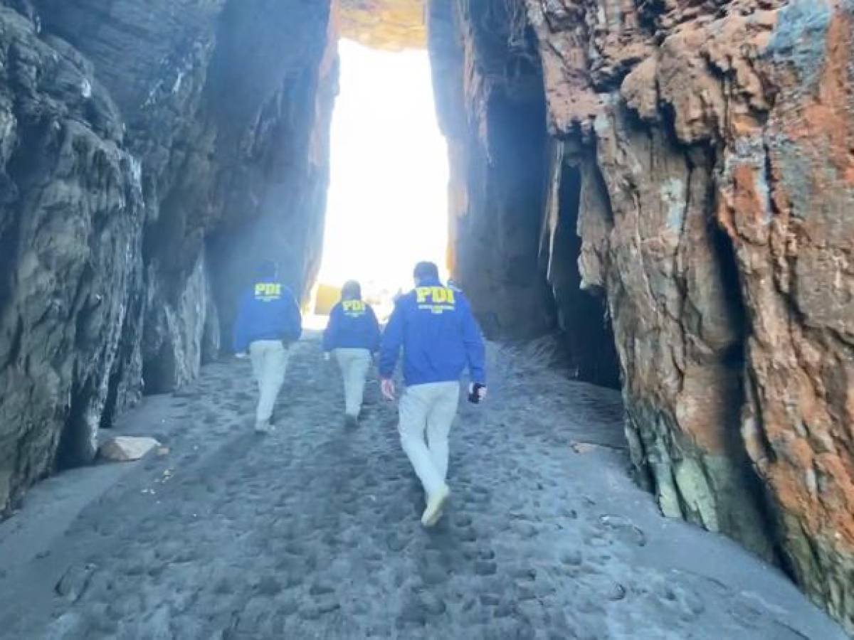 Brigada de Homicidios de la PDI Ñuble desarrolló pericias en Cobquecura tras hallazgo de osamentas en sector aledaño a Iglesia de Piedra