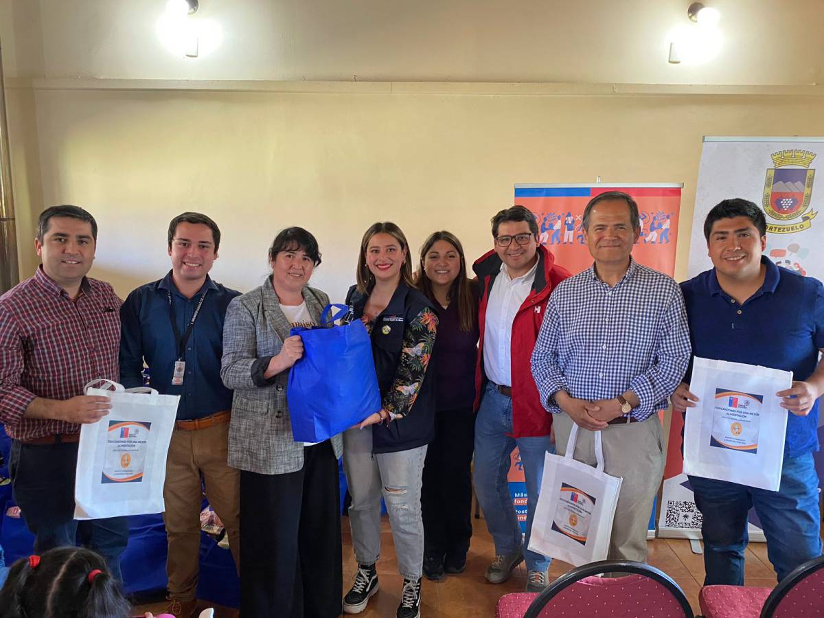 MÁS DE 50 VECINAS Y VECINOS DE PORTEZUELO PARTICIPARON EN TALLERES DE ALIMENTACION SALUDABLE GRACIAS A FONDO DE SEGEGOB