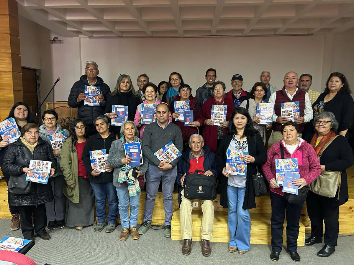 ALFABETIZACIÓN DIGITAL: SEGEGOB CAPACITÓ A MÁS DE 30 DIRIGENTES SOCIALES EN YUNGAY