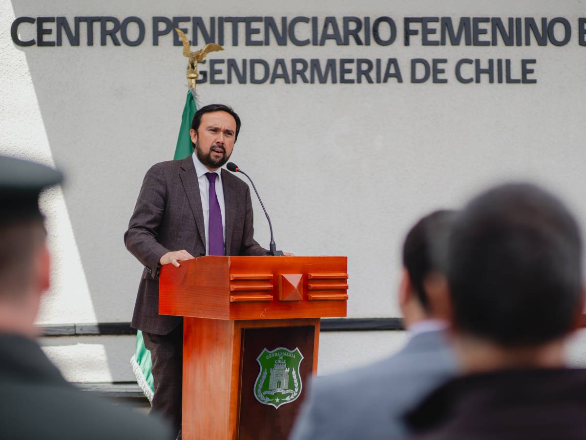 Ministro de Justicia y Gobernador de Ñuble inauguran moderno centro penitenciario femenino en Bulnes