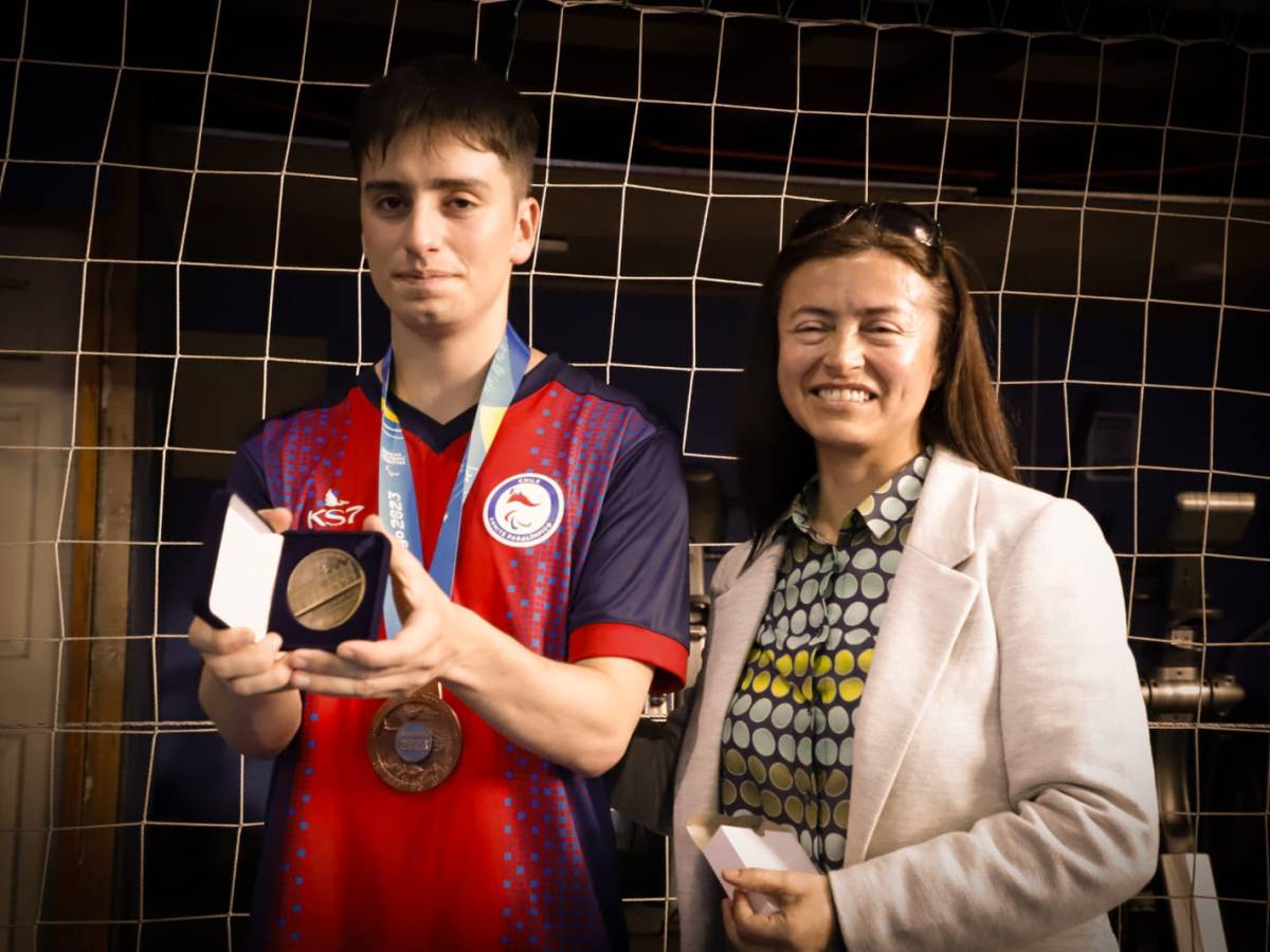 Chillan Viejo recibió con Honores a Medallista Armín Rosas