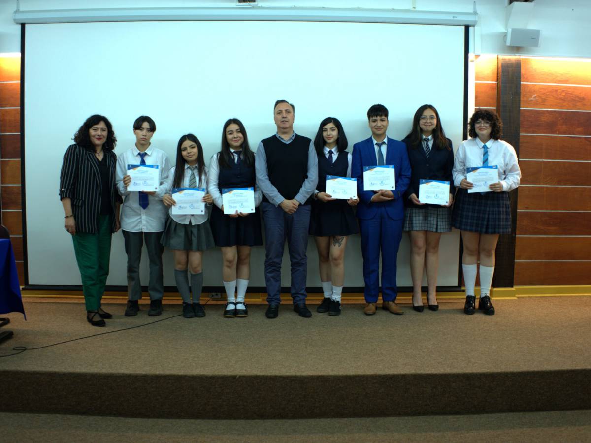 66 Estudiantes Inician su Viaje hacia la Docencia con el Programa Futuro/a Profesor/a