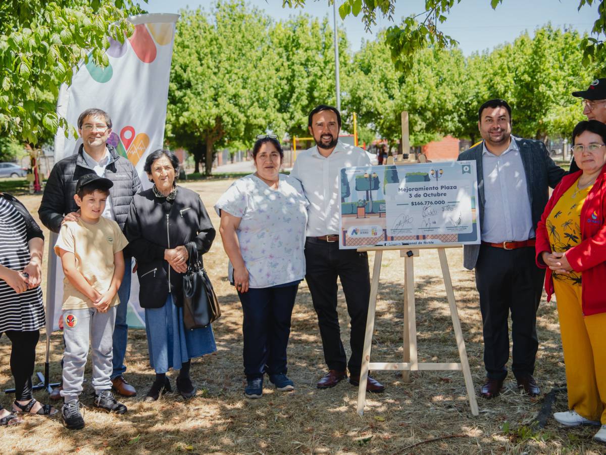 Bulnes remodela plaza del sector poniente con recursos del Gobierno Regional