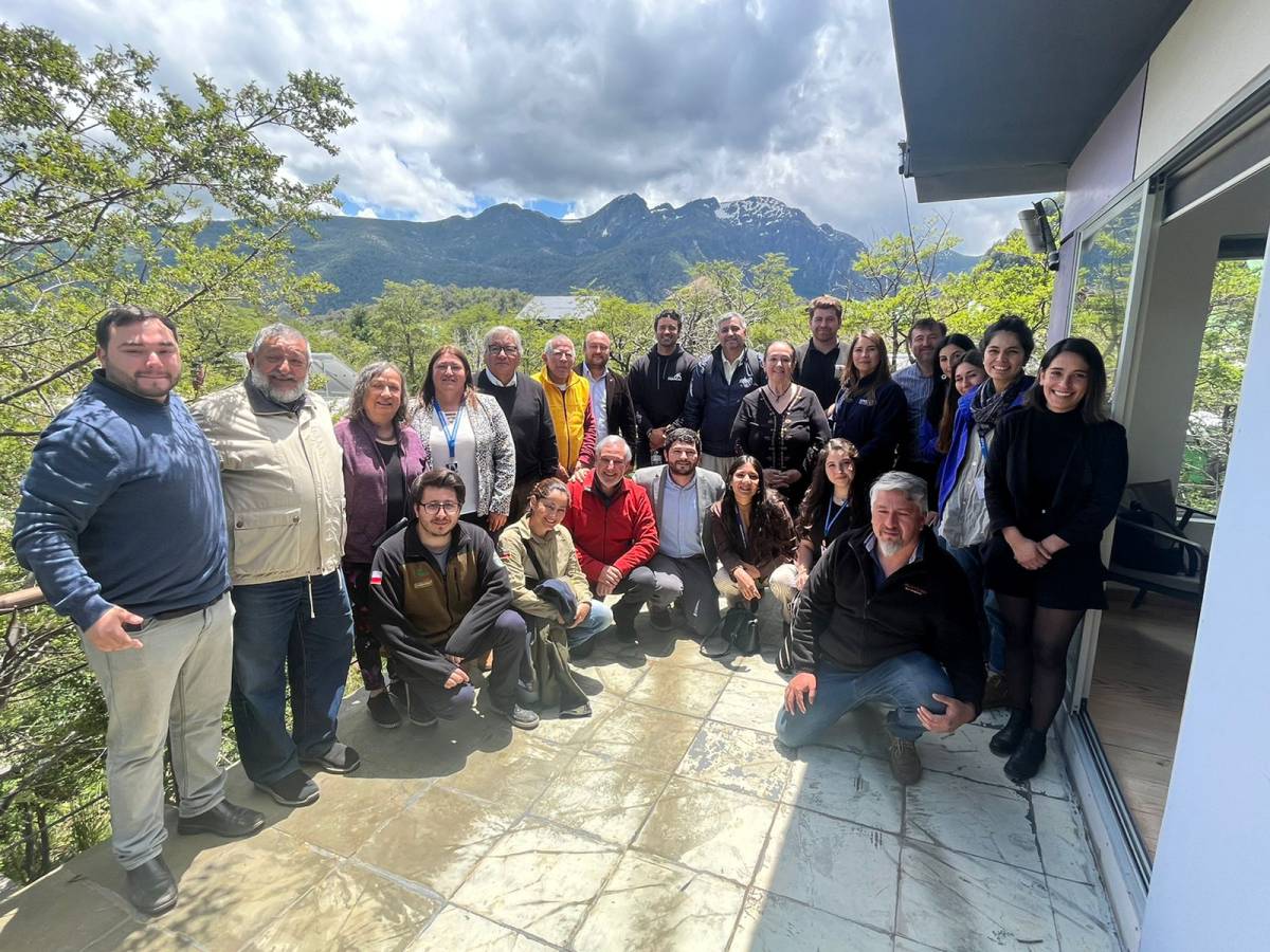 Sence y Sernatur acuerdan proceso de certificación de 35 trabajadoras(es) del sector turismo en Ñuble