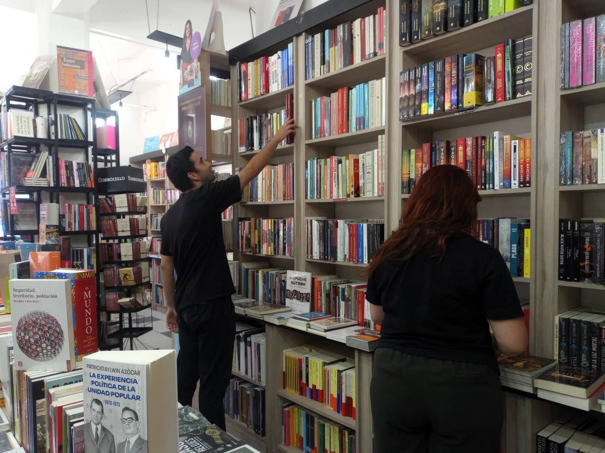 Ediciones UBB ofrece sus publicaciones en Librería Qué Leo
