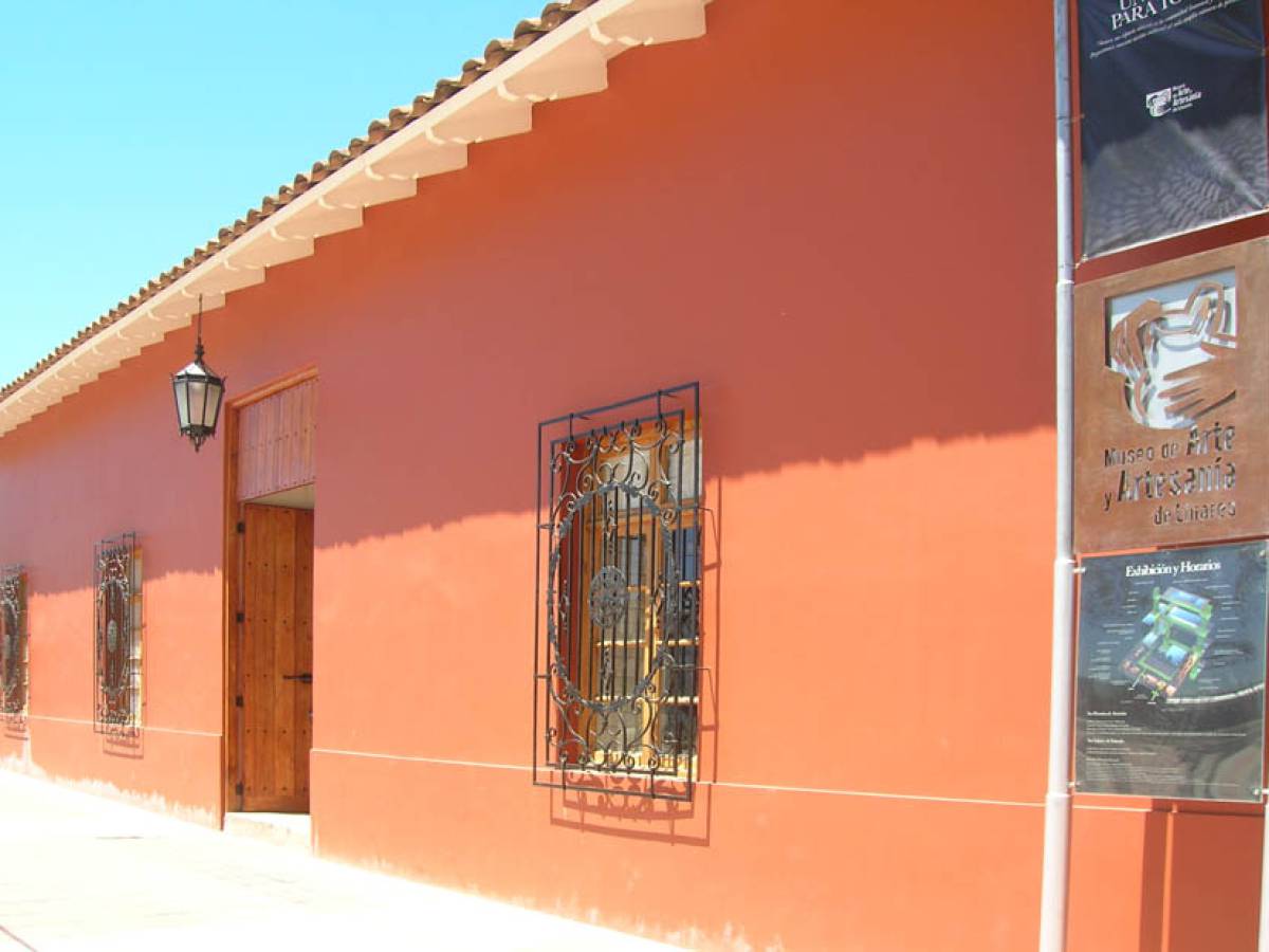Museo de Arte y Artesanía de Linares reabre sus puertas tras severos daños  causados por temporal