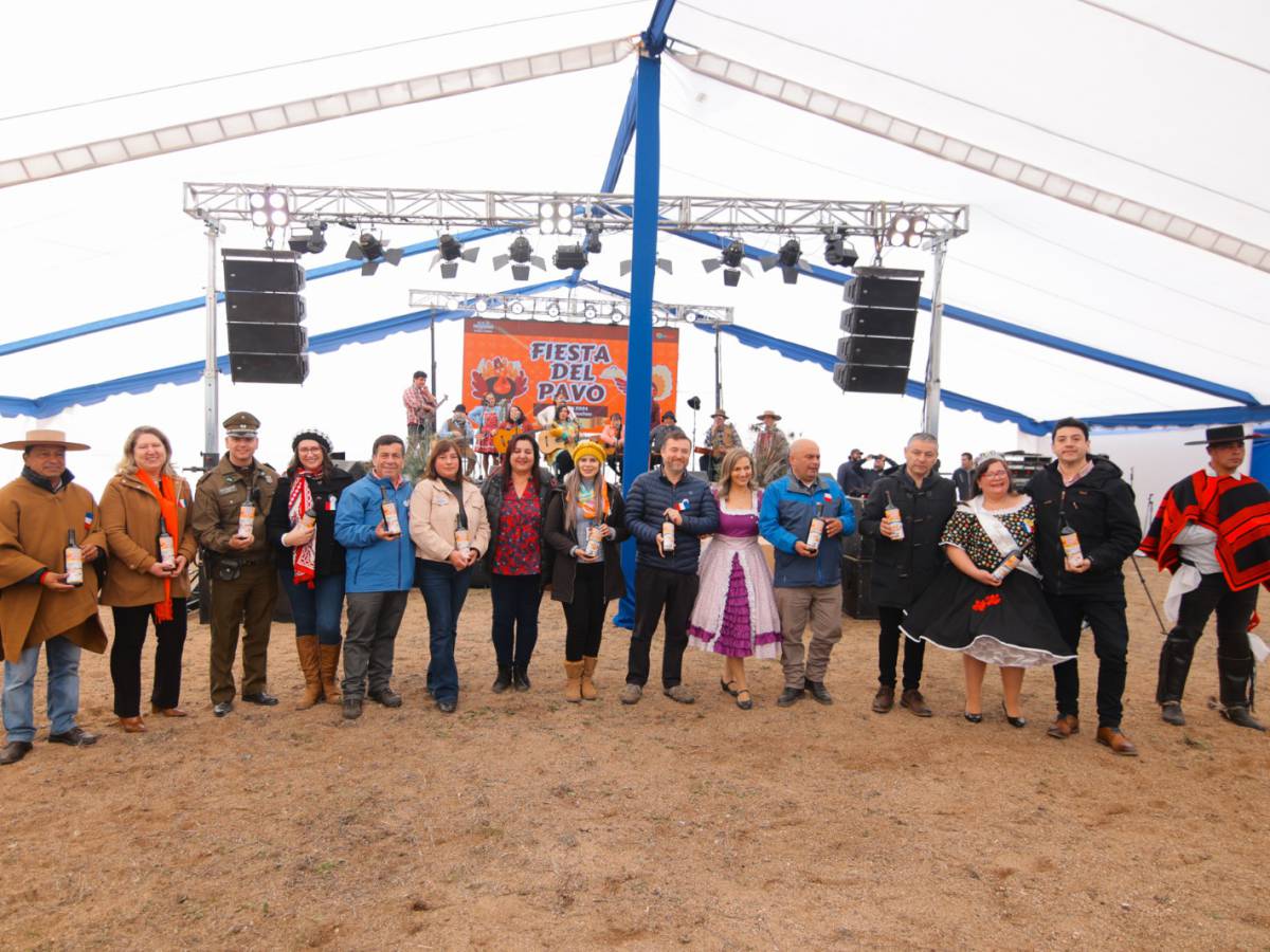 Más de 3.000 fieles llegaron a Quillón para celebrar la Fiesta del Pavo de Huenucheo.