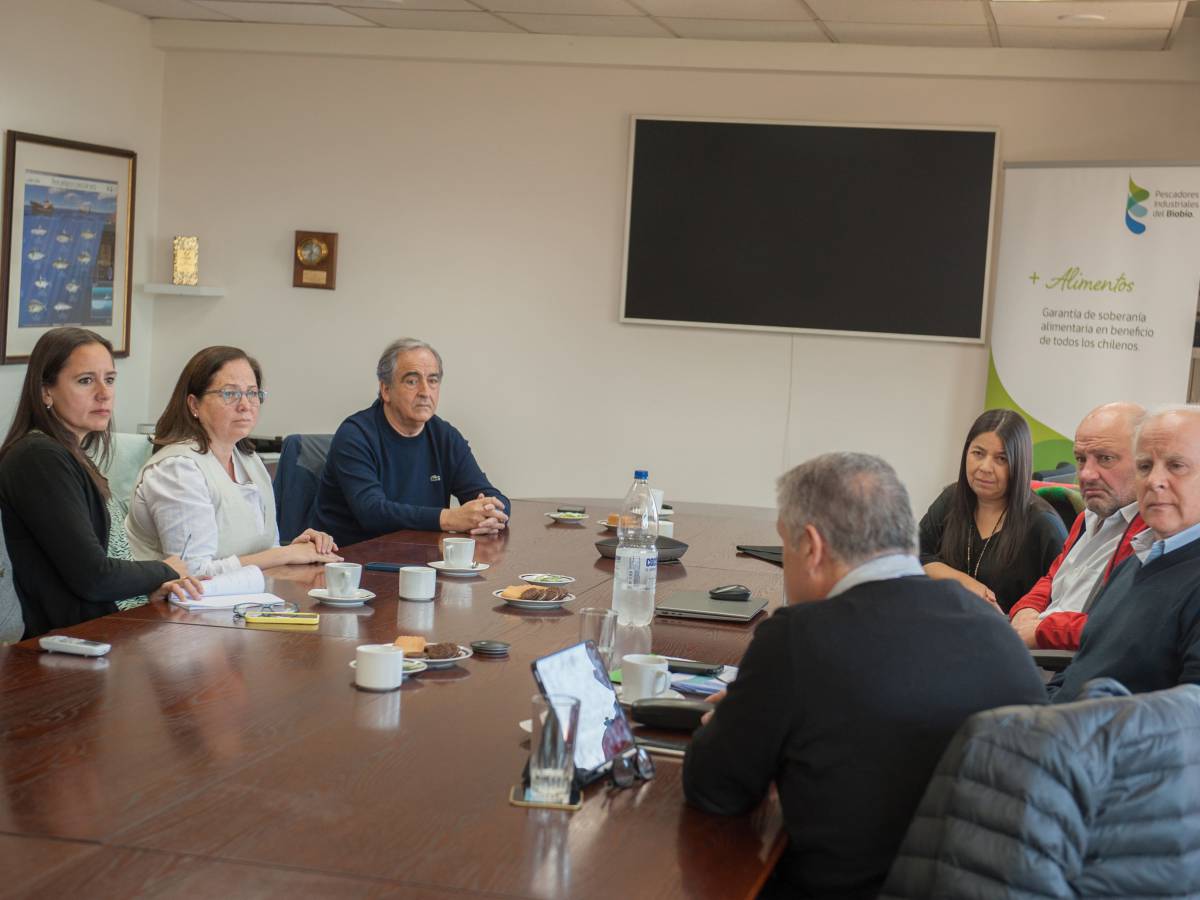 Gremios productivos de la Región entregan respaldo a Pescadores Industriales del Biobío ante tramitación de nueva Ley de Pesca