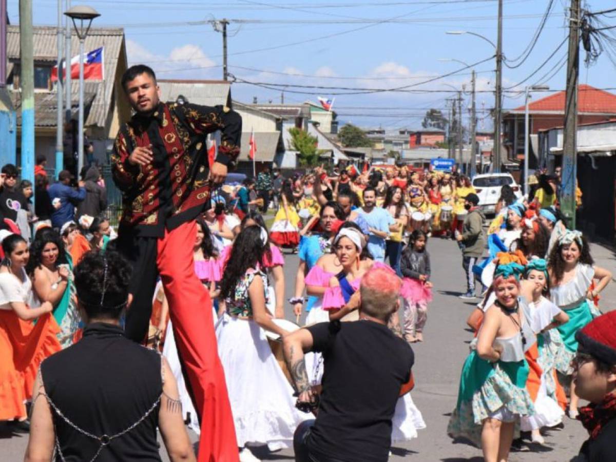 Ministerio de las Culturas abre convocatorias de apoyo a Puntos de Cultura Comunitaria para la recuperación de espacios públicos y barrios afectados