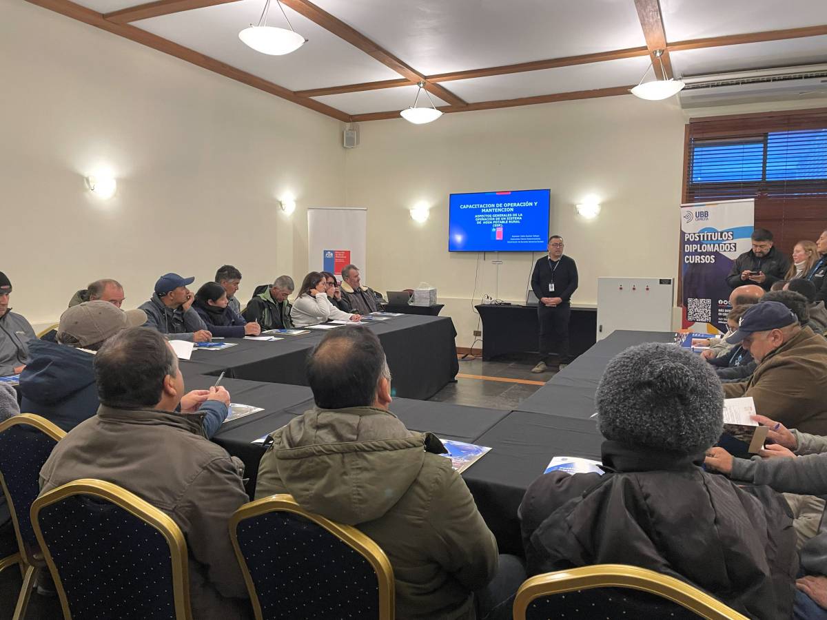 Universidad del Bío-Bío capacita a líderes de la región acerca del correcto uso del agua potable rural