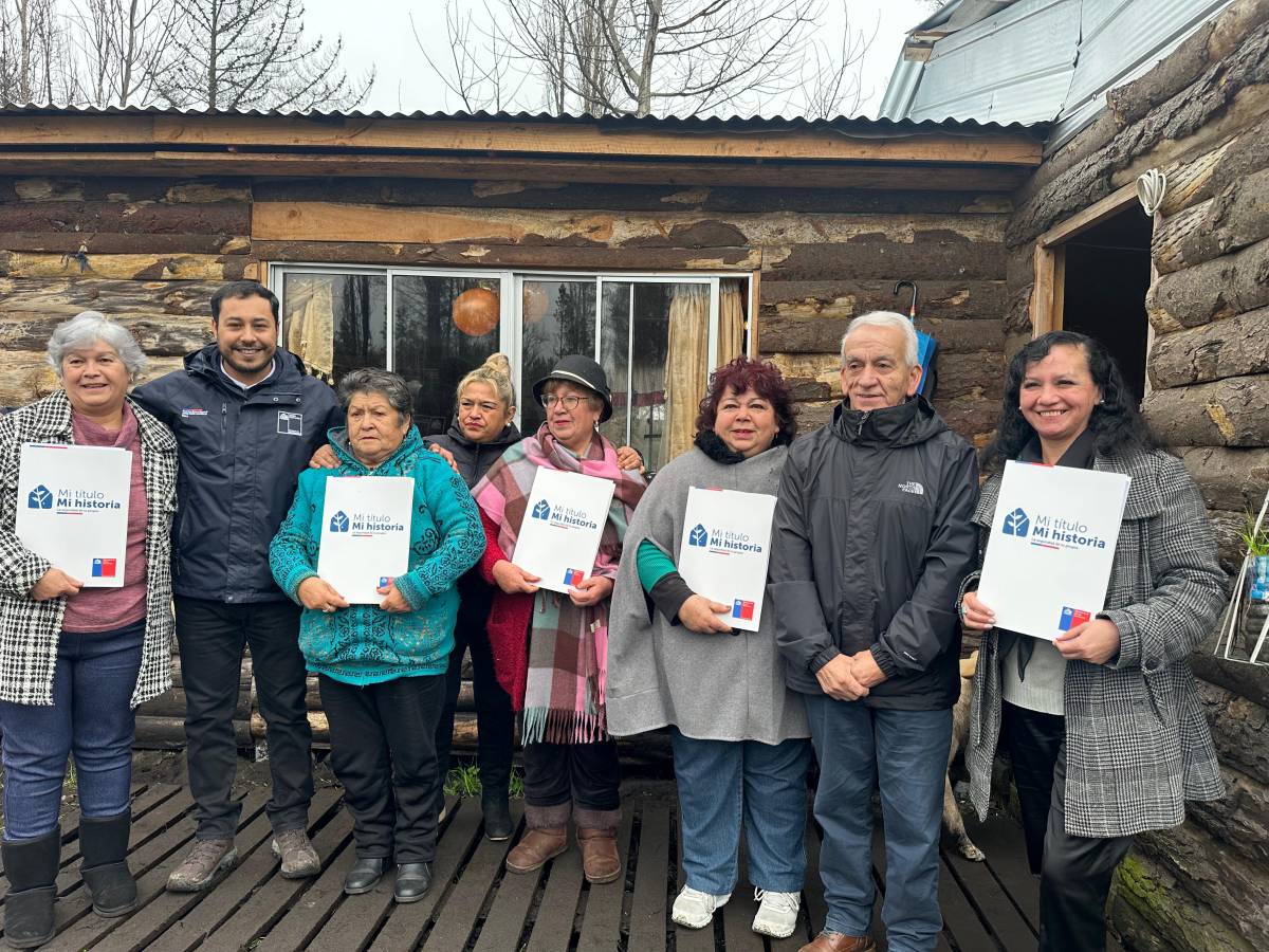 Familia de Yungay afectada por incendios forestales recibió sus títulos de dominio
