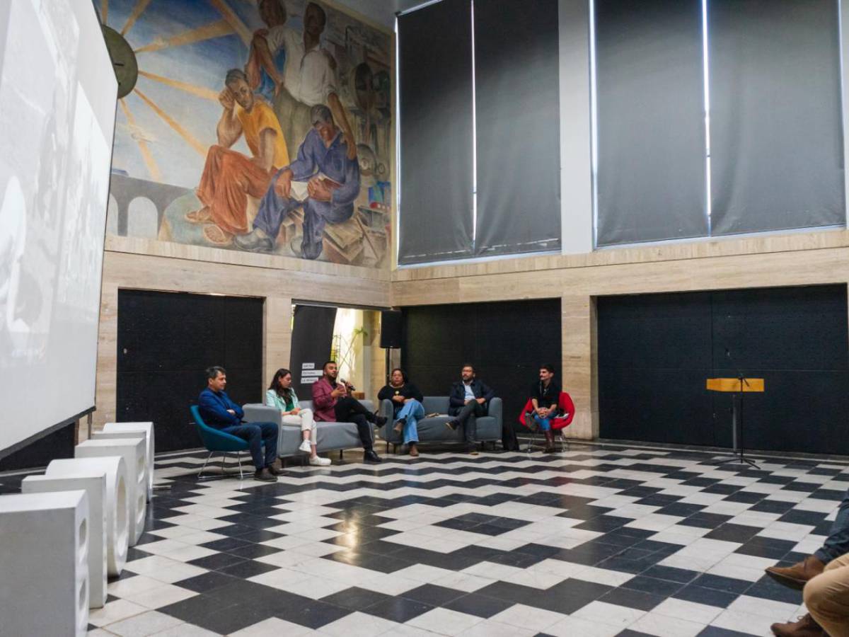 Biobío se reencontró con su historia ferroviaria en conversatorio impulsado por EFE Trenes de Chile y Centro Cultural La Moneda