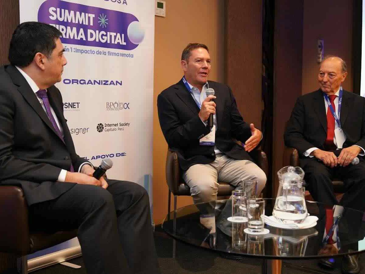 IDOK destaca en “Summit de Firma Digital” celebrado en Lima, Perú