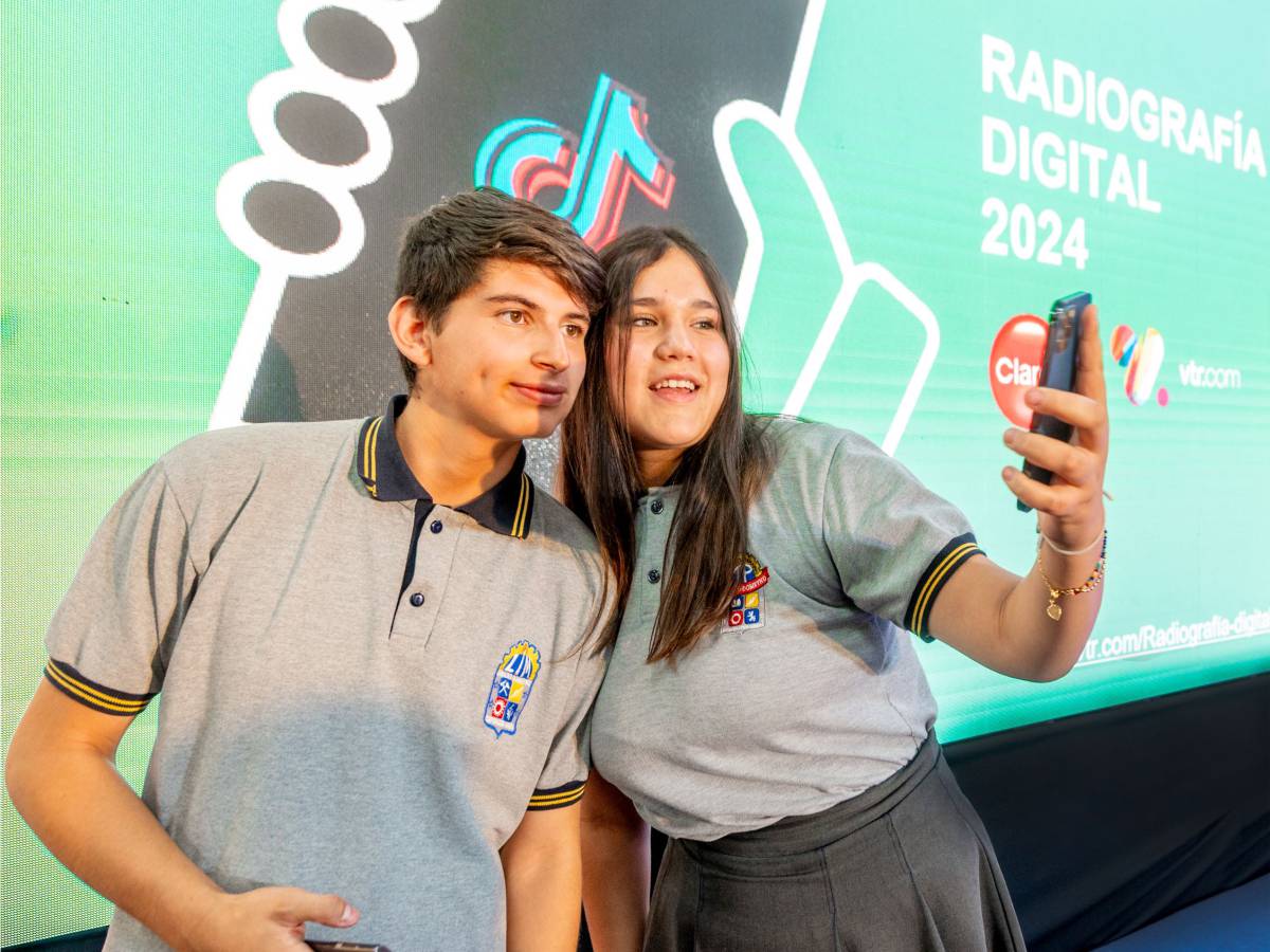Niños y adolescentes pasarán más de 4 horas diarias en internet durante las vacaciones