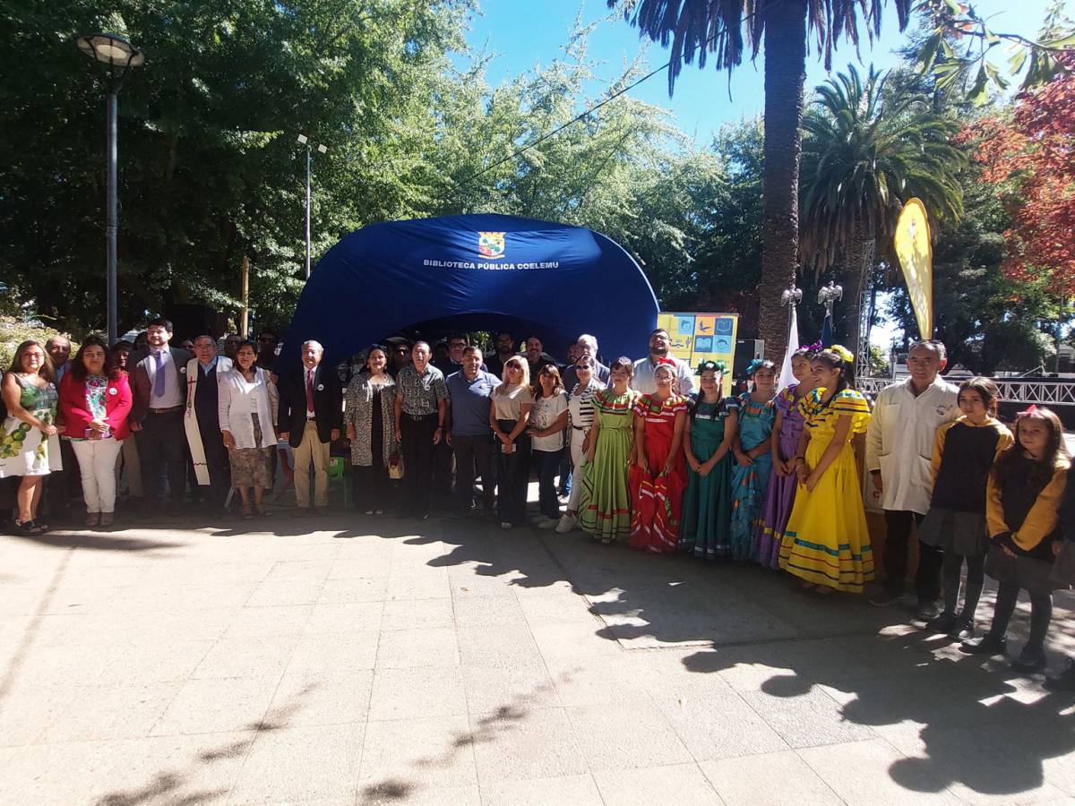 Coelemu celebra la inauguración de su nuevo vehículo Bibliomóvil, un avance para la promoción de la lectura en la comuna.