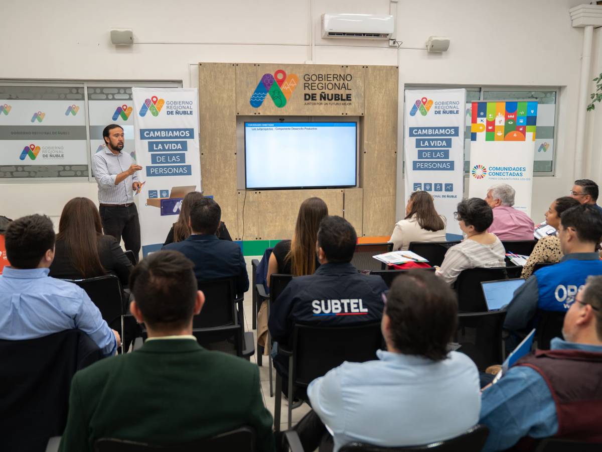 Ñuble avanza en inclusión digital con la primera sesión del Comité Técnico del proyecto Comunidades Conectadas