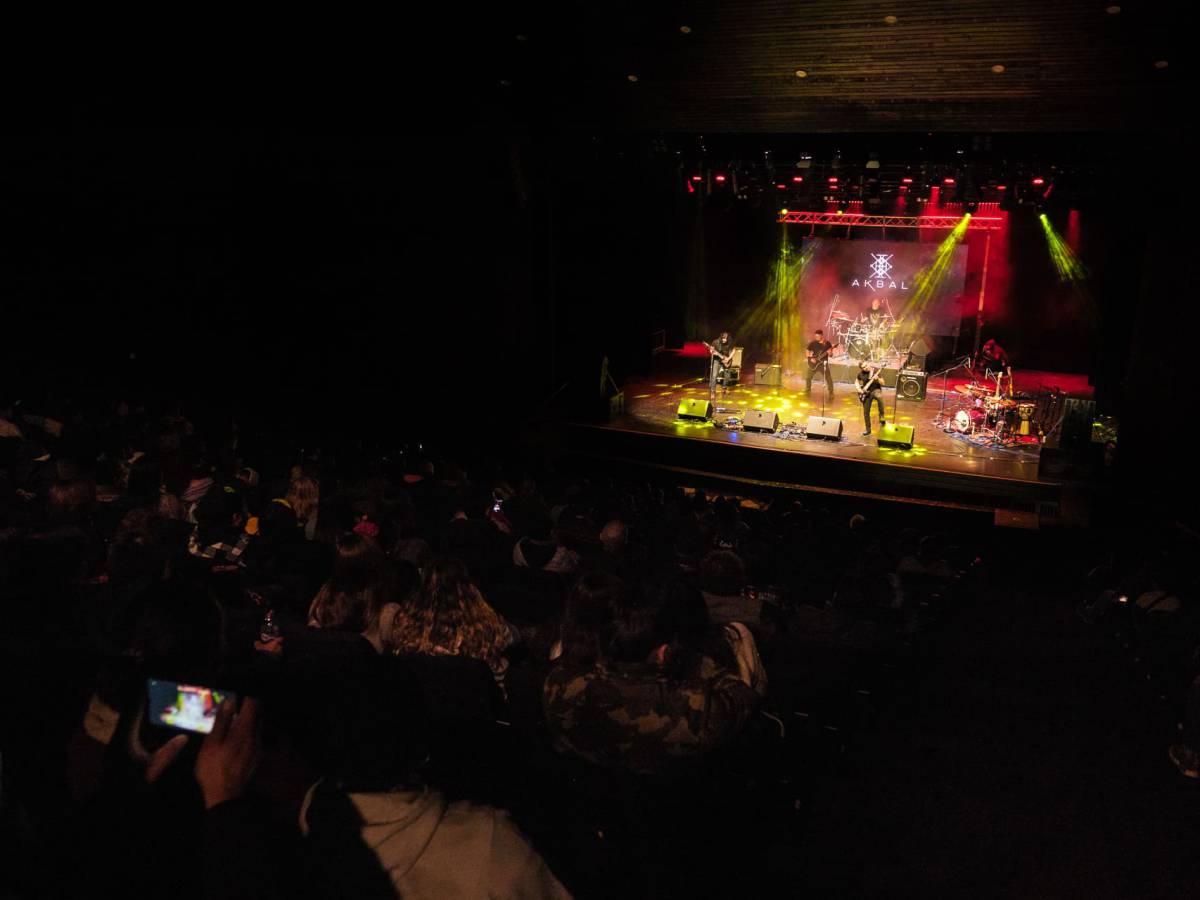 Ministerio de las Culturas invita a postular a las Escuelas de Rock y Música Popular 2025