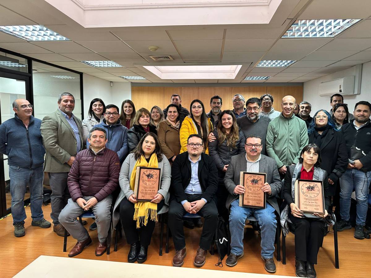 Federación de asociaciones de funcionarios de la administración educacional de Chile reconoce a destacados líderes en educación por su aporte al desarrollo de Ñuble y la comunidad educativa